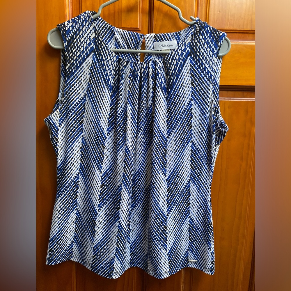 Calvin Klein CK Women’s Pleat neck Shell Sleeveless Top Blouse Large L